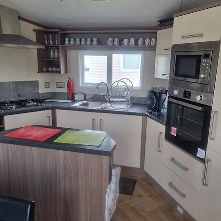 Hotel 8 Berth Deluxe Pg36 Chapel Saint Leonards Esterno foto