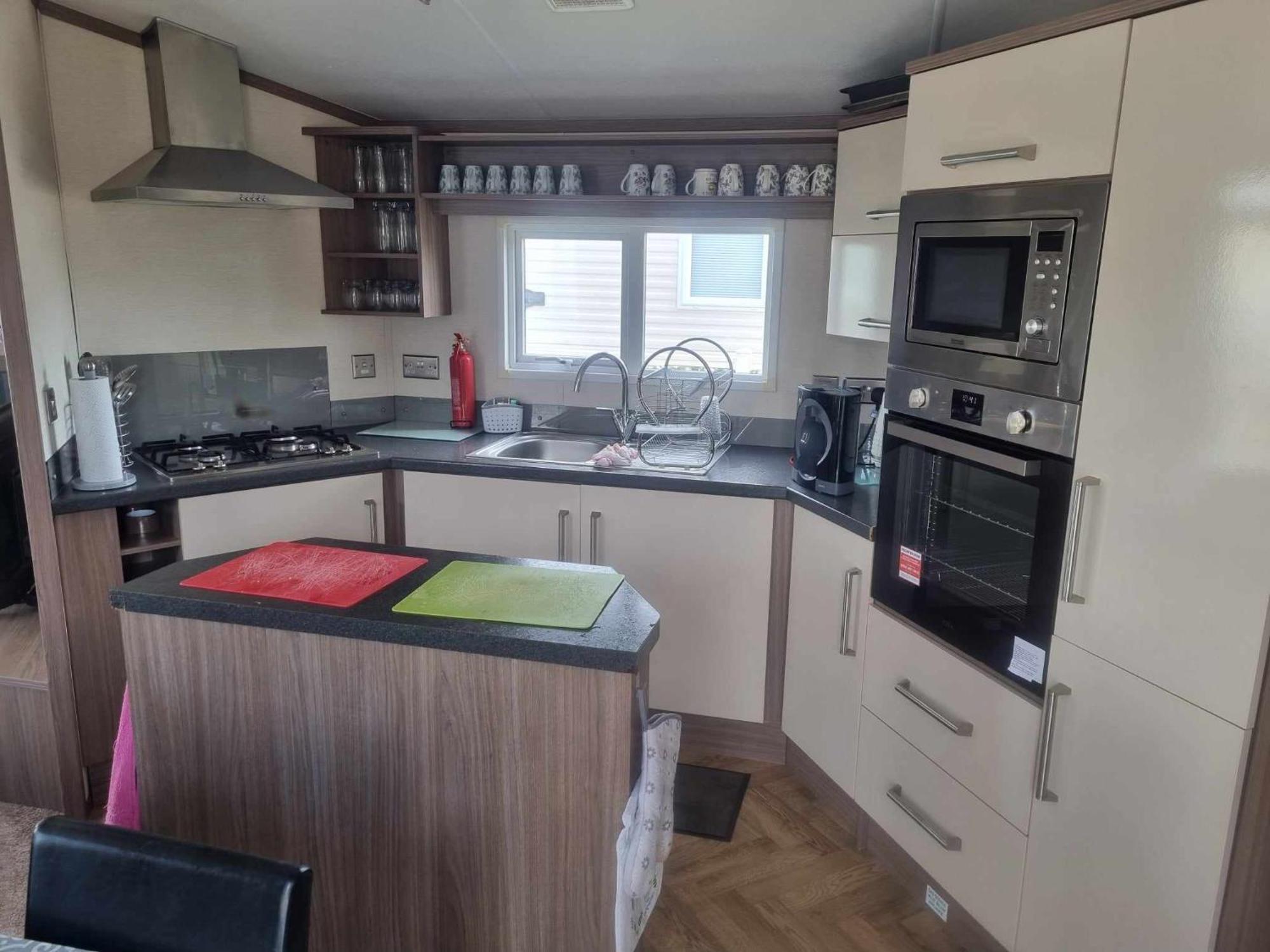Hotel 8 Berth Deluxe Pg36 Chapel Saint Leonards Esterno foto